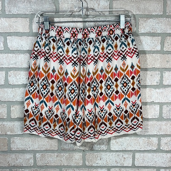 Ellison High Waist Flowy Aztec Shorts- Size M - Picture 2 of 5
